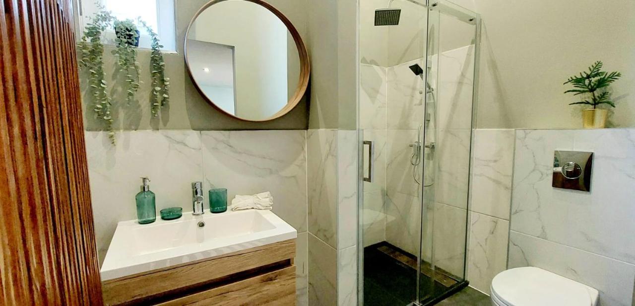 A+ Budapest Downtown Apartments Akacfa Luaran gambar