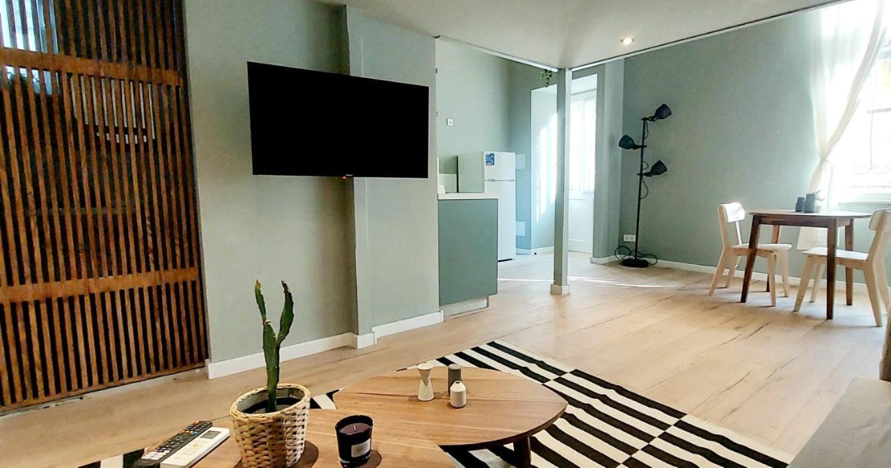 A+ Budapest Downtown Apartments Akacfa Luaran gambar